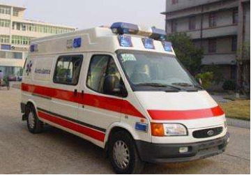 万载县救护车租赁